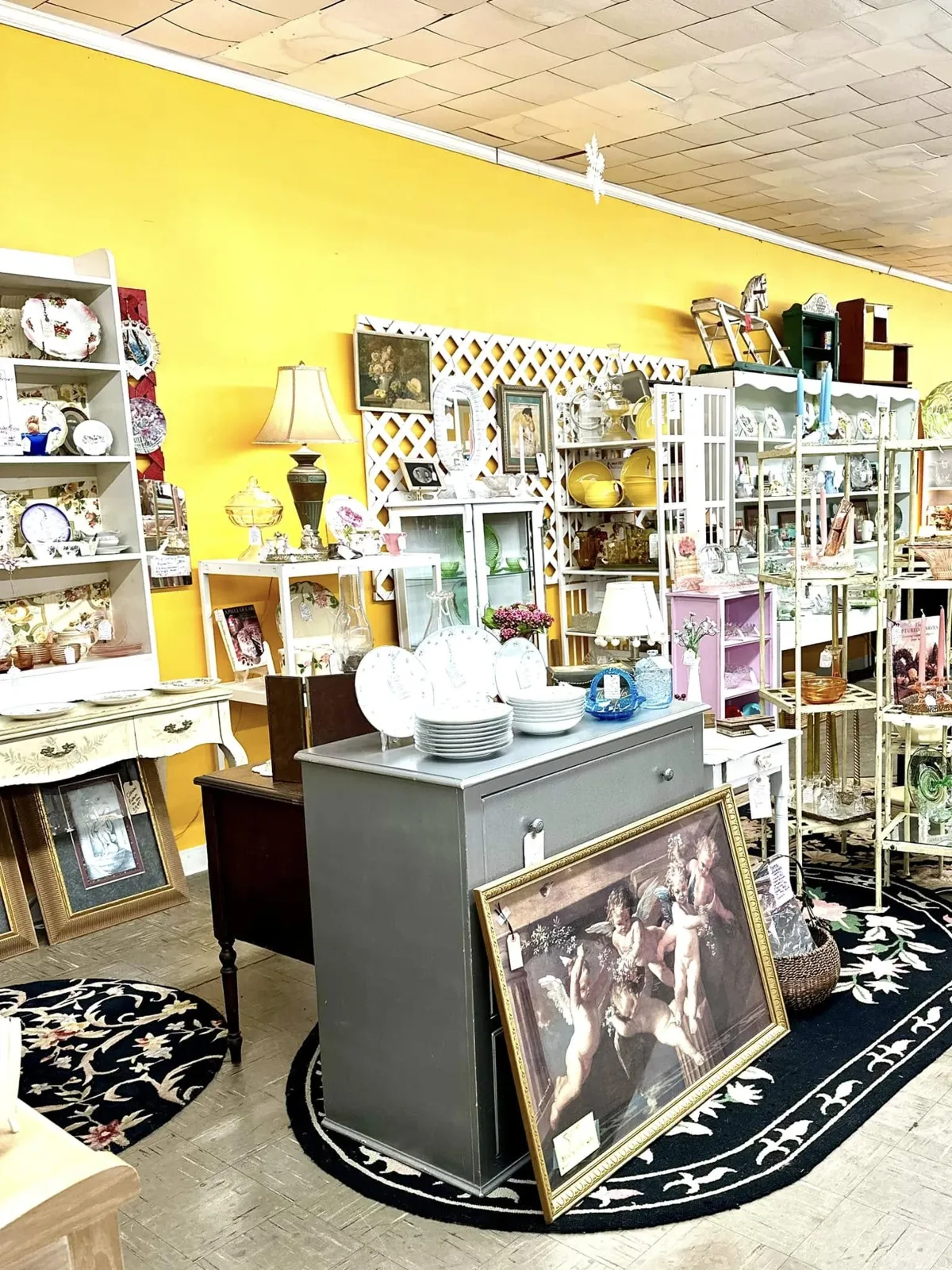 Charleston thrift - Junk and Disorderly (3) Photo 3 from Junk and Disorderly, a thrift store in Charleston, SC