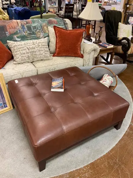 My House To Yours Consignments, a consignment shop in Charleston, SC
