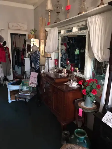 Decades on Main, an antique store in Jacksonville, FL