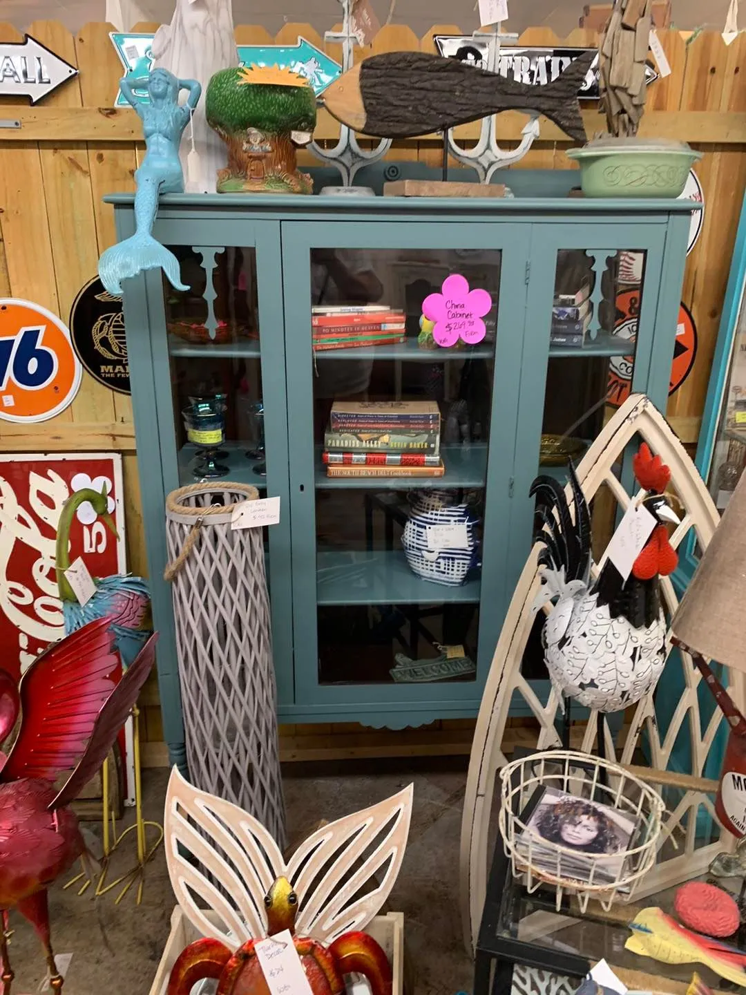 Jacksonville thrift - Trailer Park Collectibles (2) Photo 2 from Trailer Park Collectibles, a thrift store in Jacksonville, FL