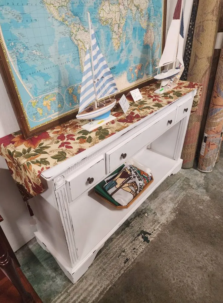 Photo 3 from Stover’s Great Finds, an auction and flea market in Wilmington, NC